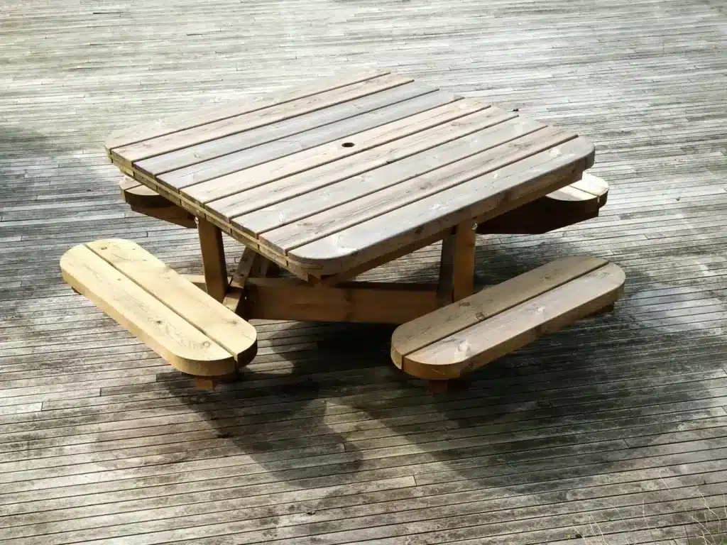Photo 1 de Table et bancs Octo