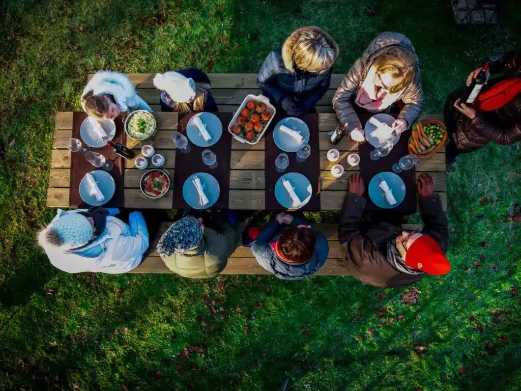 Photo 1 de Table et bancs Pine Meal